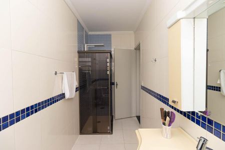 Casa à venda com 400m², 5 quartos e 7 vagas Casa à venda com 400m², 5 quartos e 7 vagasBanheiro da Suíte 1