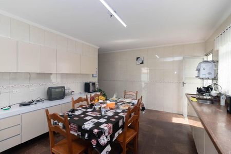 Casa à venda com 400m², 5 quartos e 7 vagas Casa à venda com 400m², 5 quartos e 7 vagasCozinha