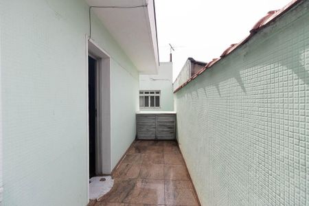 Casa à venda com 400m², 5 quartos e 7 vagas Casa à venda com 400m², 5 quartos e 7 vagasCorredor externo