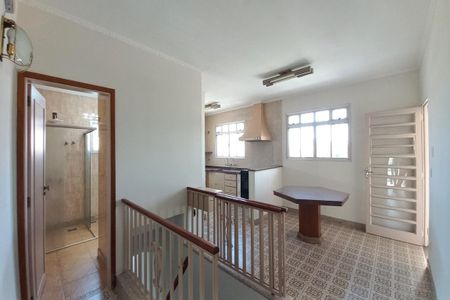 Casa à venda com 263m², 3 quartos e 8 vagas Casa à venda com 263m², 3 quartos e 8 vagasCopa