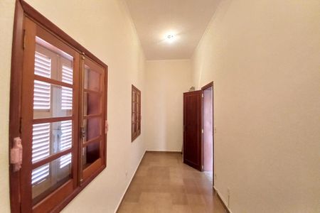 Casa à venda com 263m², 3 quartos e 8 vagas Casa à venda com 263m², 3 quartos e 8 vagasQuarto de Serviço