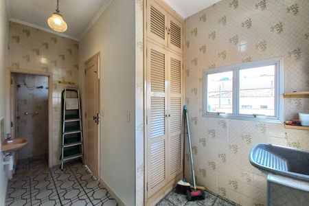 Casa à venda com 263m², 3 quartos e 8 vagas Casa à venda com 263m², 3 quartos e 8 vagasÁrea de Serviço