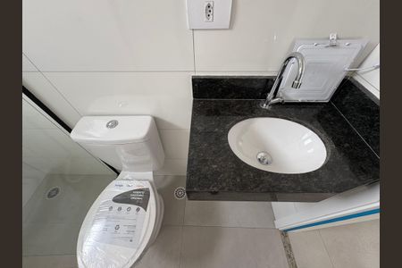 Apartamento para alugar com 48m², 2 quartos e 1 vaga Apartamento para alugar com 48m², 2 quartos e 1 vagaBanheiro da Suíte