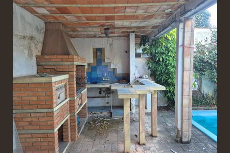 Casa à venda com 320m², 4 quartos e 3 vagas