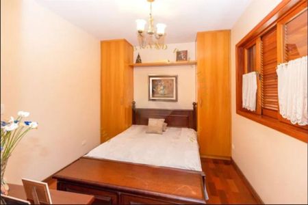 Casa à venda com 193m², 3 quartos e 3 vagas