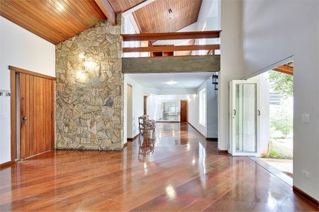 Casa de condomínio à venda com 375m², 3 quartos e 4 vagas