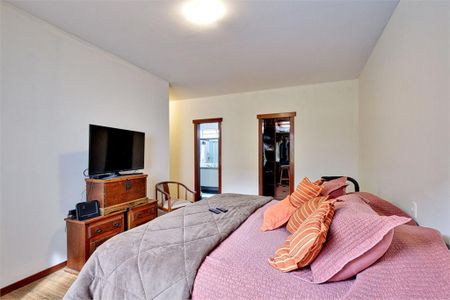 Casa de condomínio à venda com 375m², 3 quartos e 4 vagas