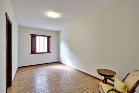 Casa de condomínio à venda com 375m², 3 quartos e 4 vagas