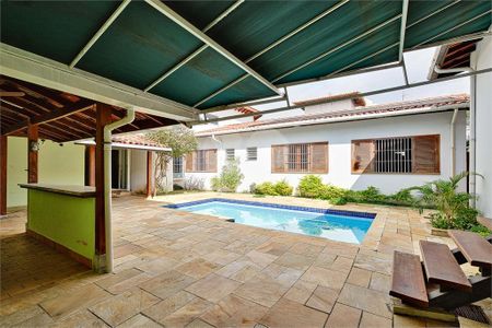 Casa de condomínio à venda com 375m², 3 quartos e 4 vagas