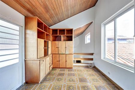 Casa de condomínio à venda com 375m², 3 quartos e 4 vagas