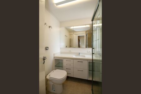Apartamento à venda com 41m², 1 quarto e 1 vaga Apartamento à venda com 41m², 1 quarto e 1 vagaBanheiro da Suíte