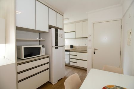 Apartamento à venda com 41m², 1 quarto e 1 vaga Apartamento à venda com 41m², 1 quarto e 1 vagaSala