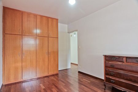 Casa à venda com 208m², 3 quartos e 3 vagasQuarto 2