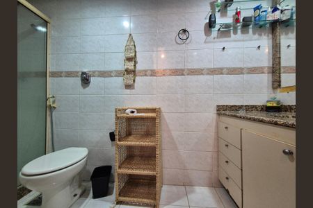 Apartamento à venda com 97m², 2 quartos e 2 vagasBanheiro Social