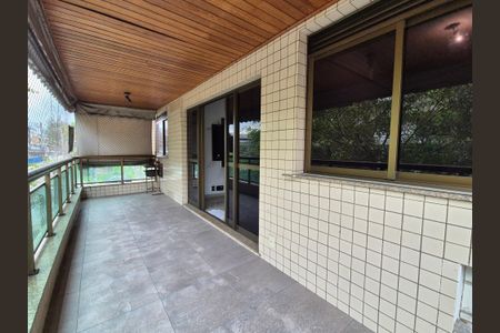 Apartamento à venda com 97m², 2 quartos e 2 vagasVaranda da Sala