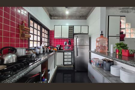 Casa à venda com 200m², 2 quartos e 2 vagasCozinha