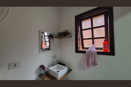 Casa à venda com 200m², 2 quartos e 2 vagasBanheiro da Suíte