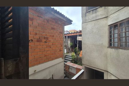 Casa à venda com 200m², 2 quartos e 2 vagasSuíte