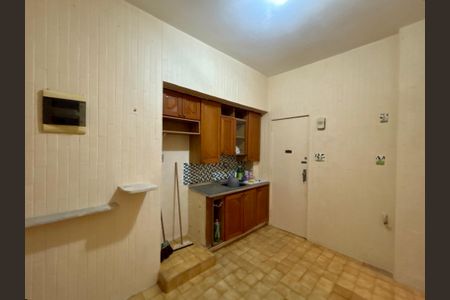 Apartamento para alugar com 121m², 3 quartos e sem vaga Apartamento para alugar com 121m², 3 quartos e sem vagaCozinha