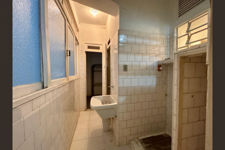 Apartamento para alugar com 121m², 3 quartos e sem vaga Apartamento para alugar com 121m², 3 quartos e sem vagaÁrea de Serviço