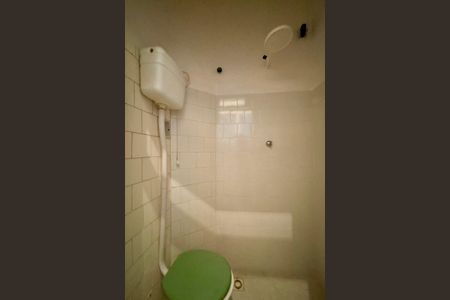 Apartamento para alugar com 121m², 3 quartos e sem vaga Apartamento para alugar com 121m², 3 quartos e sem vagaBanheiro de Serviço