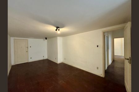 Apartamento para alugar com 121m², 3 quartos e sem vaga Apartamento para alugar com 121m², 3 quartos e sem vagaSala