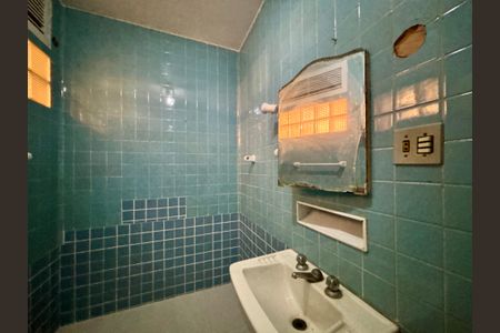 Apartamento para alugar com 121m², 3 quartos e sem vaga Apartamento para alugar com 121m², 3 quartos e sem vagaBanheiro Social