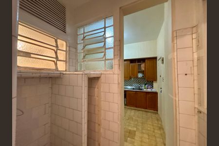 Apartamento para alugar com 121m², 3 quartos e sem vaga Apartamento para alugar com 121m², 3 quartos e sem vagaÁrea de Serviço