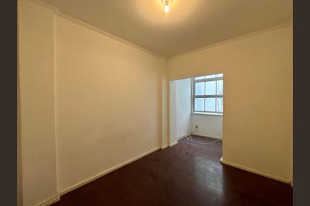 Apartamento para alugar com 121m², 3 quartos e sem vaga Apartamento para alugar com 121m², 3 quartos e sem vagaSuíte