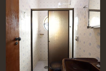 Casa à venda com 303m², 6 quartos e 3 vagasBanheiro