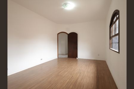 Casa à venda com 303m², 6 quartos e 3 vagasSuíte 2