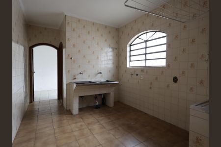 Casa à venda com 303m², 6 quartos e 3 vagasÁrea de Serviço