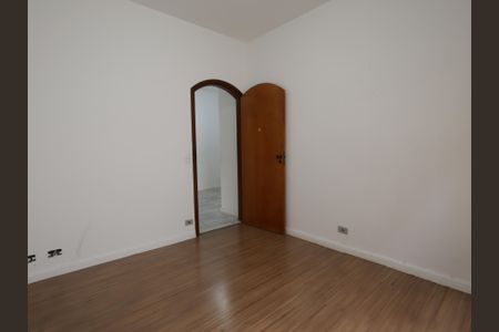 Casa à venda com 303m², 6 quartos e 3 vagasQuarto 2