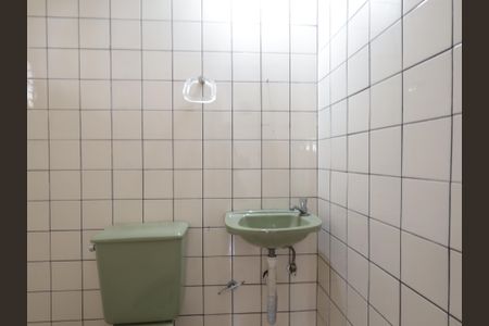 Casa à venda com 303m², 6 quartos e 3 vagasBanheiro da Suíte 3 - garagem