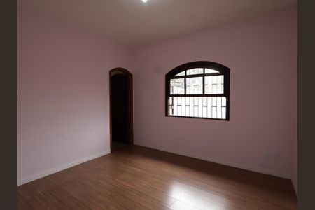 Casa à venda com 303m², 6 quartos e 3 vagasSuíte 1