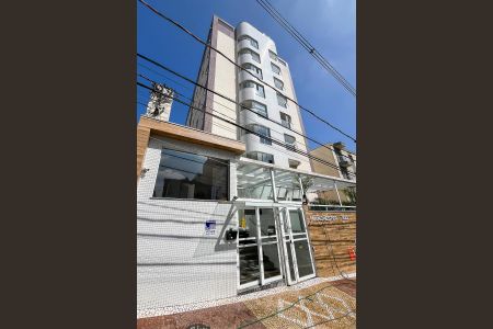 Apartamento à venda com 160m², 2 quartos e 2 vagasFachada + plaquinha