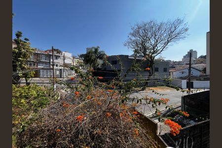 Casa à venda com 190m², 3 quartos e 3 vagasQuarto Suíte Varanda