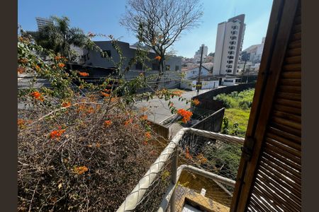 Casa à venda com 190m², 3 quartos e 3 vagasQuarto Suíte Varanda