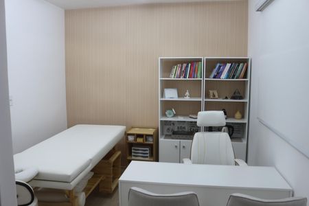 Casa à venda com 210m², 3 quartos e 2 vagasÁrea comum - Salão