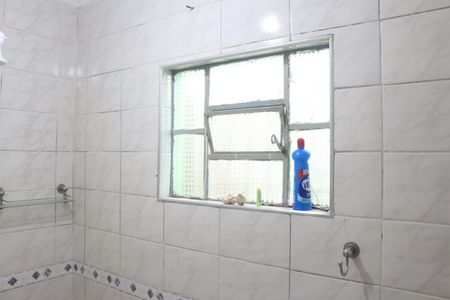 Casa à venda com 141m², 2 quartos e 1 vagaBanheiro 1