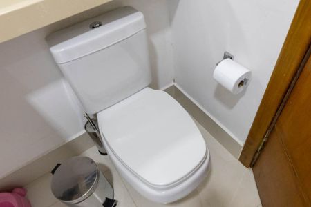 Apartamento à venda com 138m², 3 quartos e sem vaga Apartamento à venda com 138m², 3 quartos e sem vagaBanheiro 1