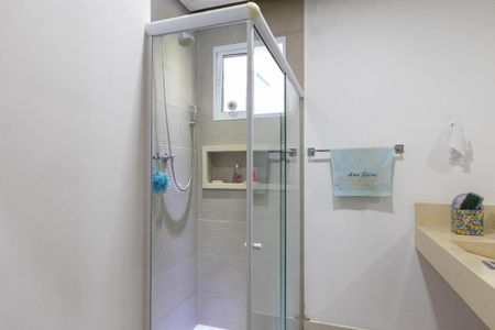 Apartamento à venda com 138m², 3 quartos e sem vaga Apartamento à venda com 138m², 3 quartos e sem vagaBanheiro 1