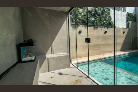 Casa de condomínio à venda com 300m², 5 quartos e 2 vagasÁrea comum - Sauna