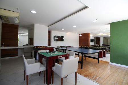 Apartamento à venda com 77m², 3 quartos e 1 vagaÁrea comum