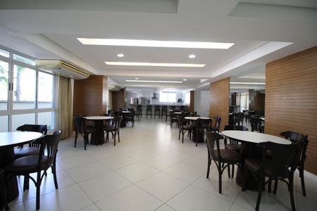 Apartamento à venda com 77m², 3 quartos e 1 vagaÁrea comum