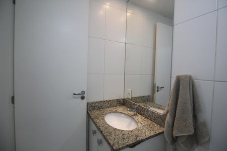 Apartamento à venda com 77m², 3 quartos e 1 vagaBanheiro Social