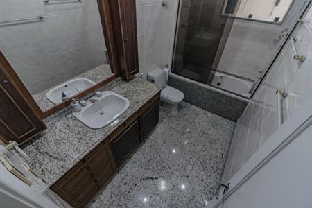 Apartamento à venda com 120m², 3 quartos e 1 vagaBanheiro Social