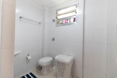 Apartamento à venda com 87m², 2 quartos e 1 vaga Apartamento à venda com 87m², 2 quartos e 1 vagaBanheiro da Suíte