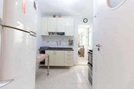 Apartamento à venda com 87m², 2 quartos e 1 vaga Apartamento à venda com 87m², 2 quartos e 1 vagaCozinha