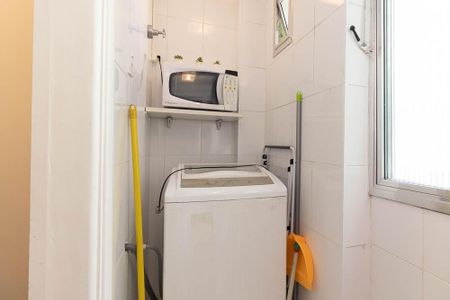 Apartamento à venda com 87m², 2 quartos e 1 vaga Apartamento à venda com 87m², 2 quartos e 1 vagaLavanderia